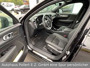 Volvo  B4 Plus Black Edition 2WD