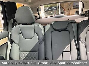Volvo  Ultra Bright AWD