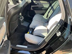 Volvo  Kombi Ultimate Dark Recharge Plug-In Hybrid