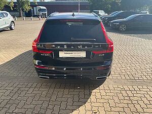 Volvo  D4 R Design 2WD