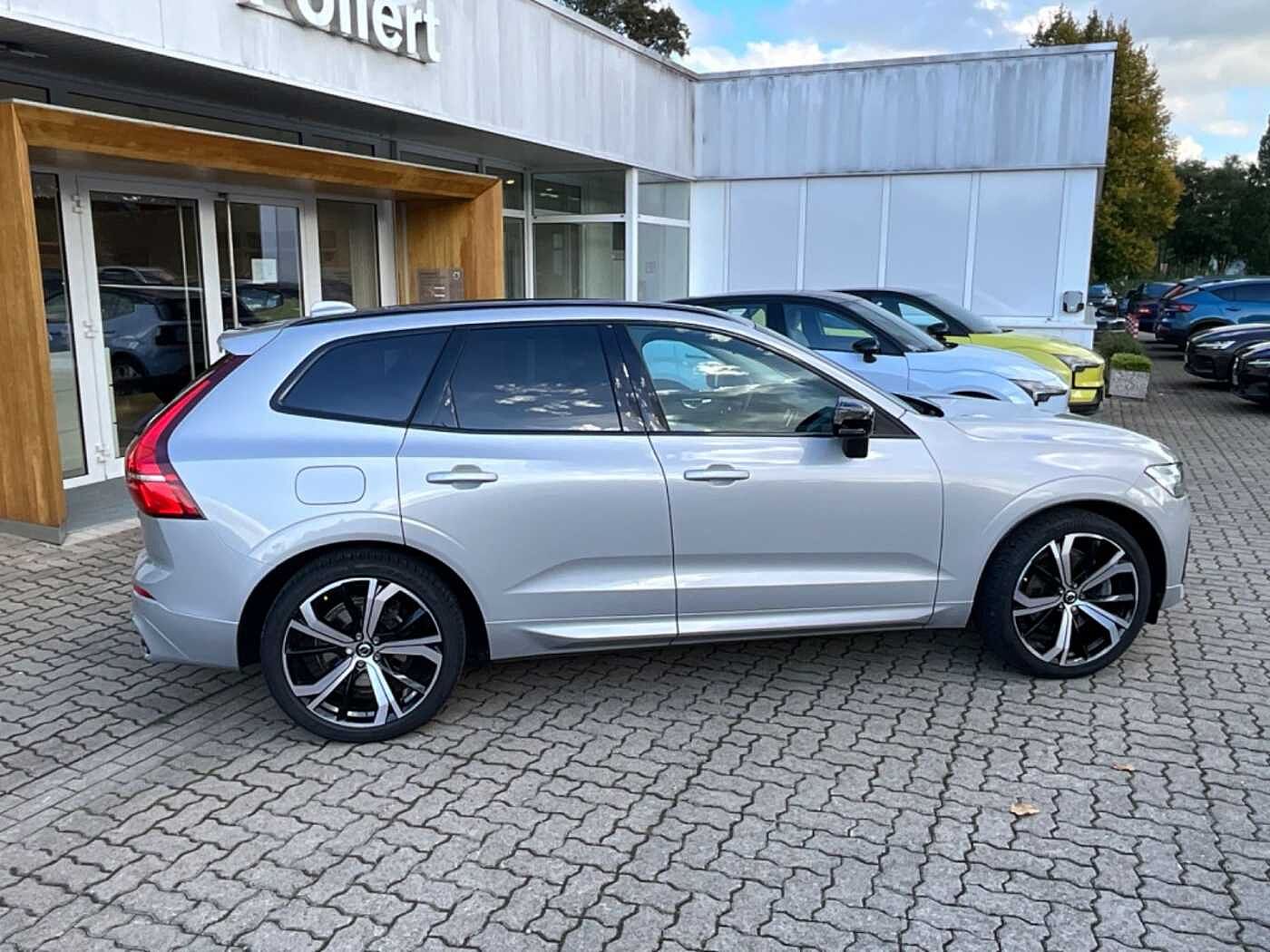 Volvo  B5 AWD Mild Hybrid Diesel Ultimate Dark