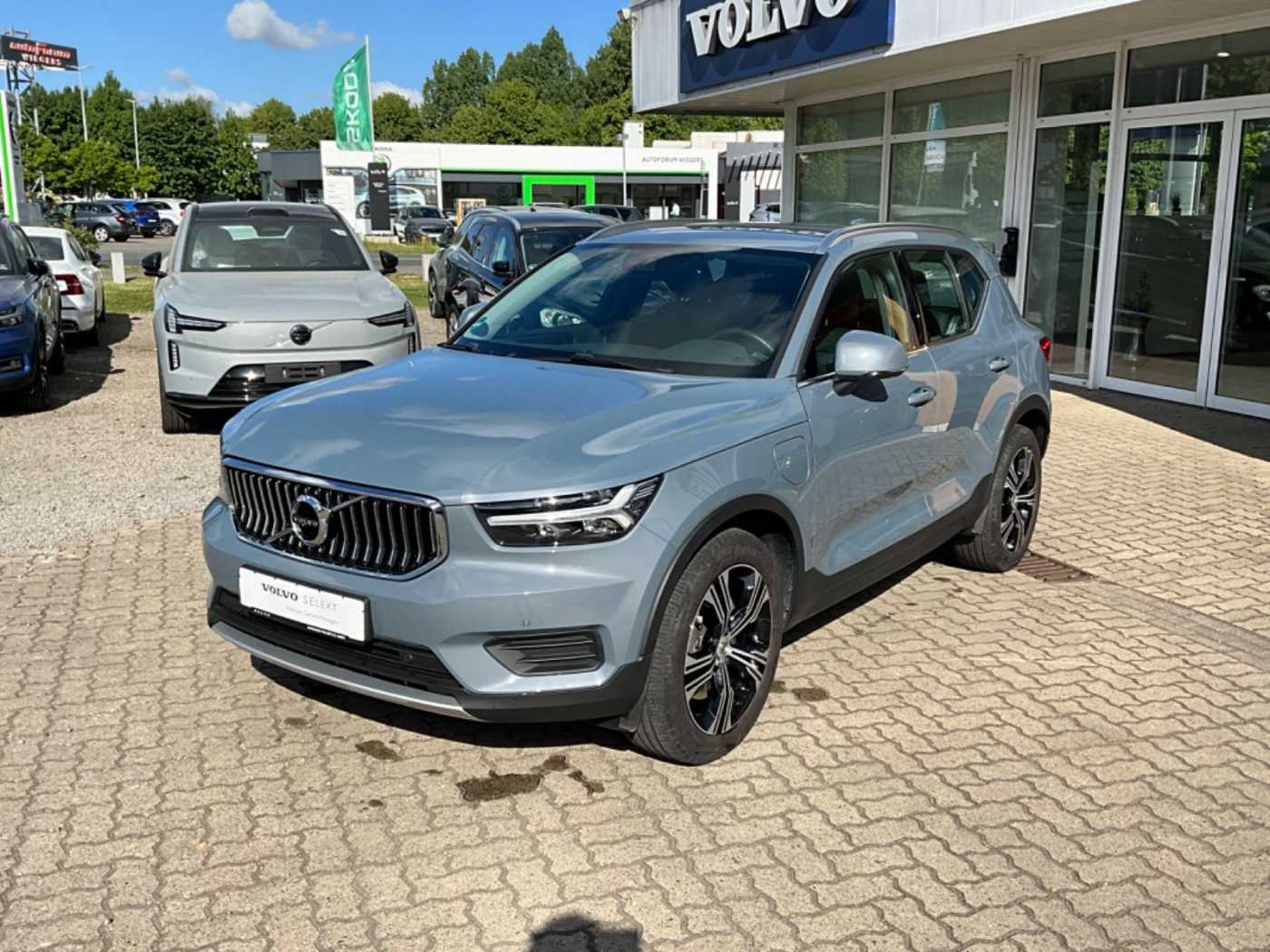 Volvo  T5 Inscription Recharge Plug-In Hybrid 2WD