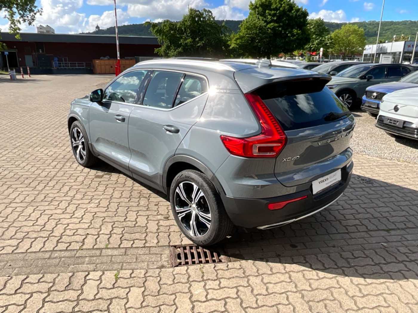 Volvo  T5 Inscription Recharge Plug-In Hybrid 2WD
