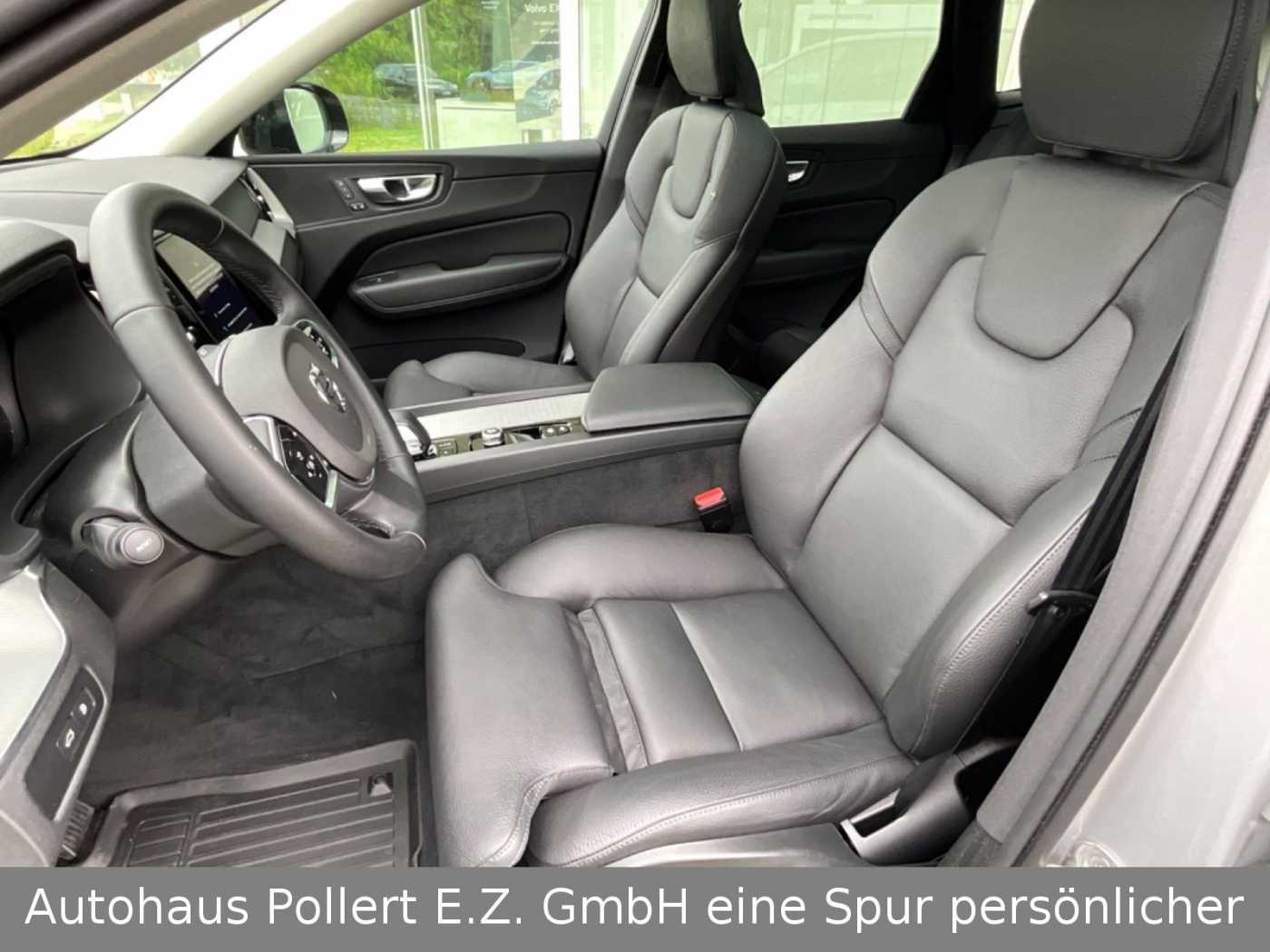 Volvo  Plus Dark Recharge Plug-In T6 Hybrid AWD