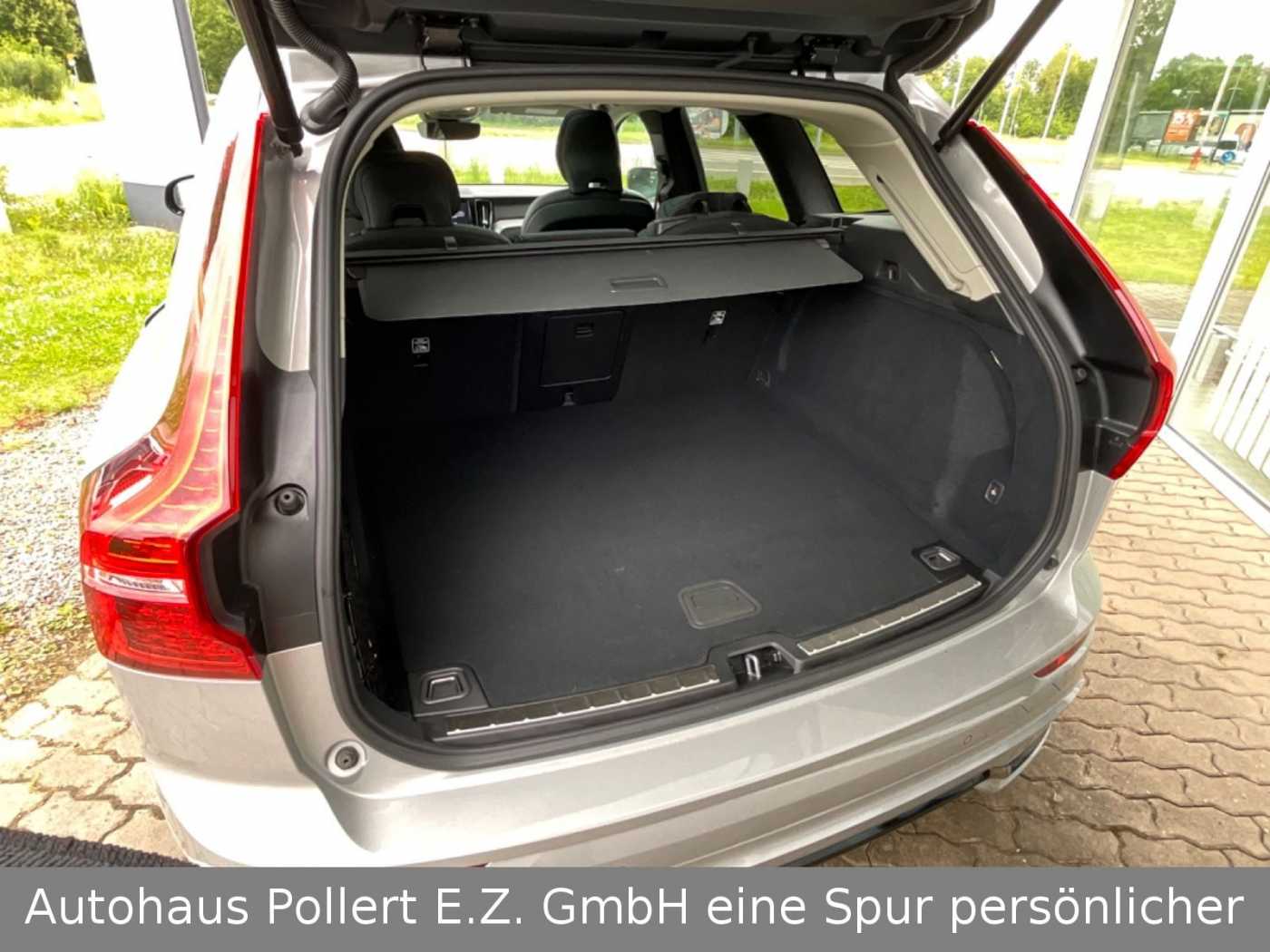 Volvo  Plus Dark Recharge Plug-In T6 Hybrid AWD