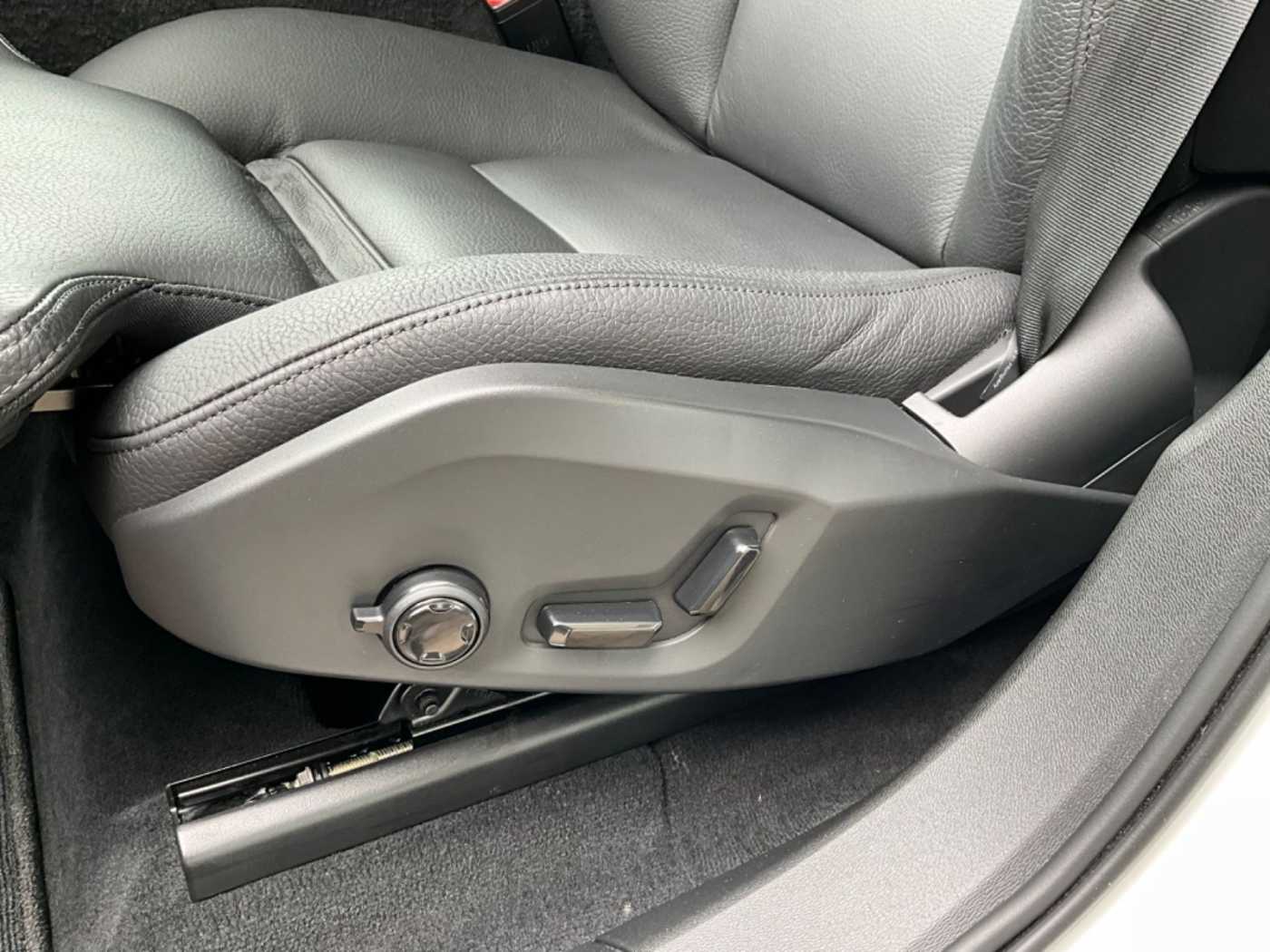 Volvo  Inscription AWD
