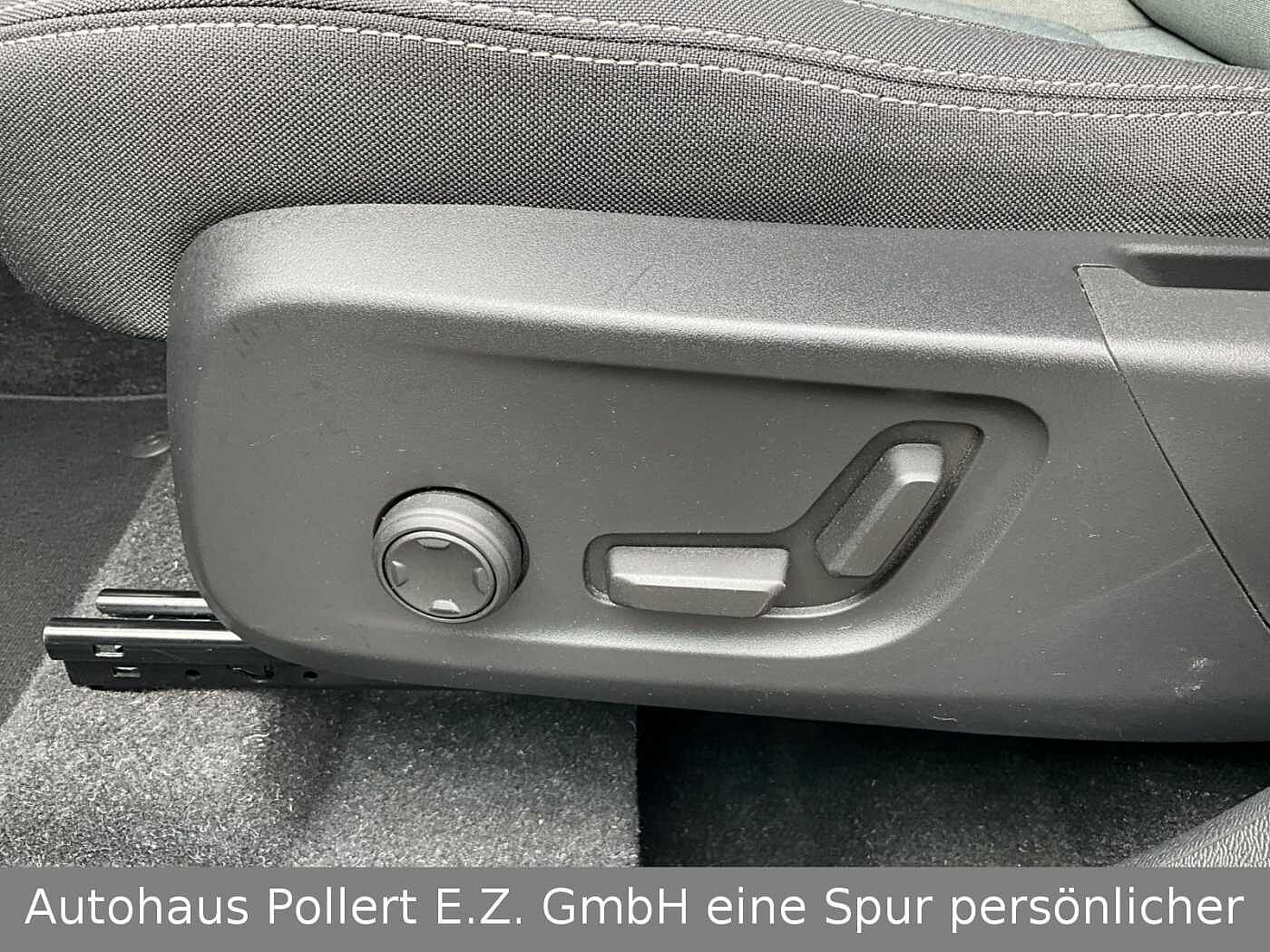 Volvo  T4 Plus Bright Recharge Plug-In Hybrid