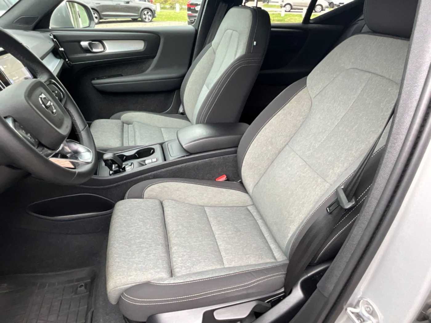 Volvo  Core 2WD