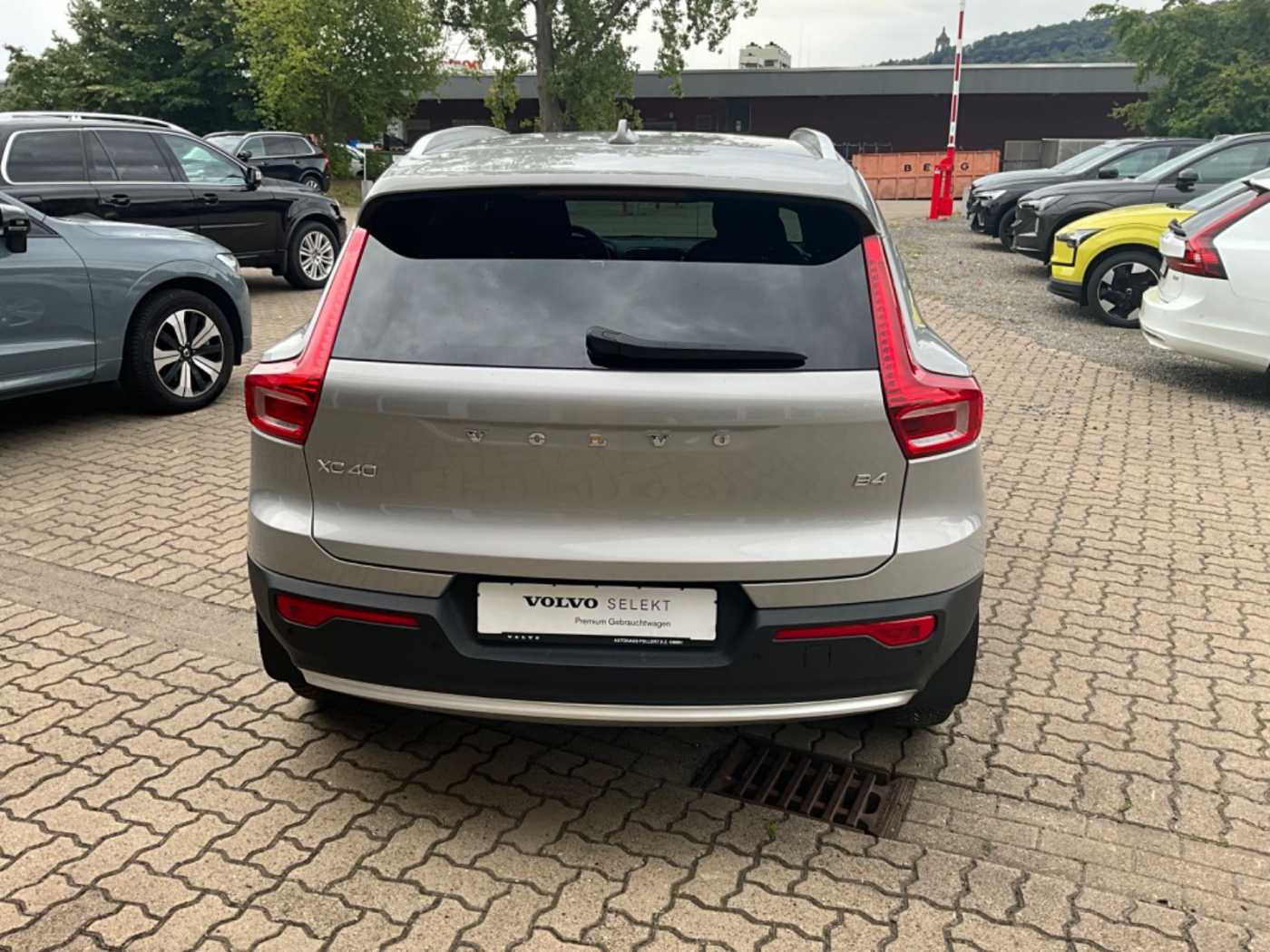 Volvo  Core 2WD
