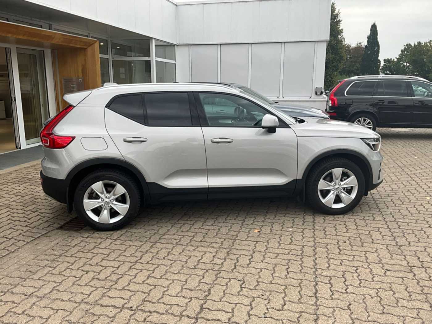 Volvo  Core 2WD