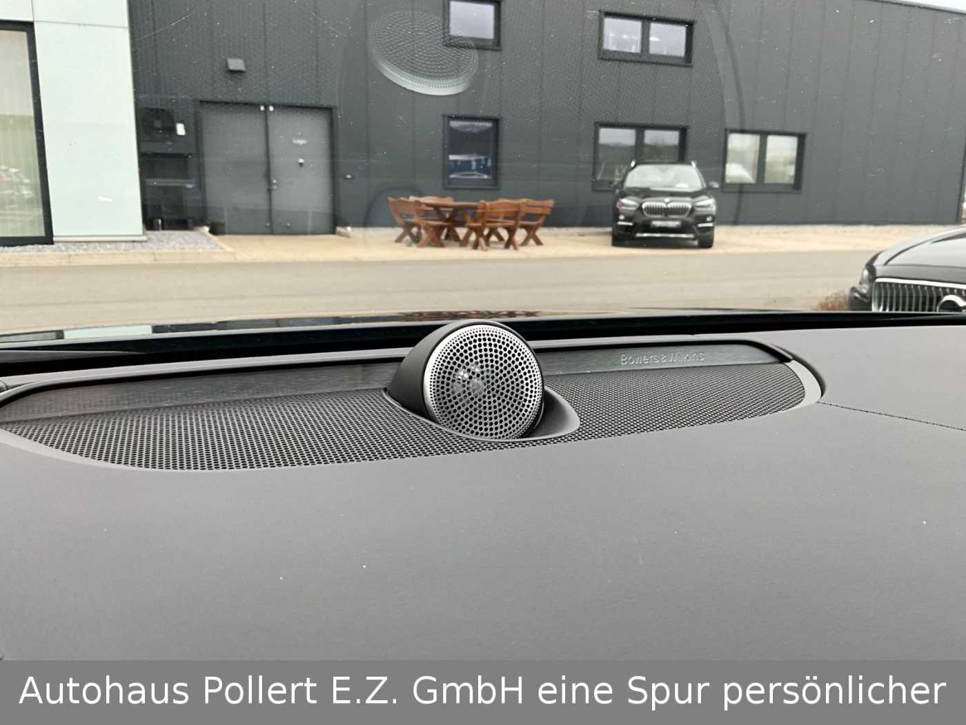 Volvo  T8 Ultimate Bright Plug-In Hybrid