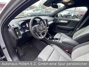 Volvo  B4 Mild Hybrid Benzin Plus Dark 2WD