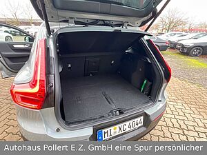Volvo  B4 Mild Hybrid Benzin Plus Dark 2WD