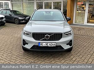 Volvo  B4 Mild Hybrid Benzin Plus Dark 2WD