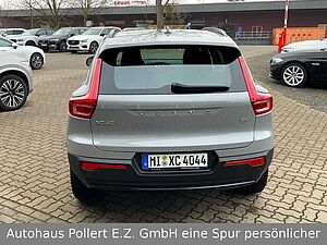 Volvo  B4 Mild Hybrid Benzin Plus Dark 2WD