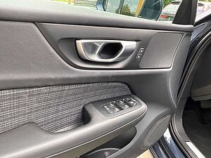 Volvo  Kombi Core