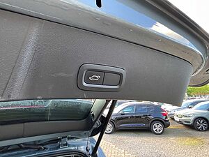 Volvo  T5 Inscription Recharge Plug-In Hybrid 2WD