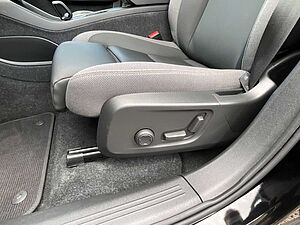 Volvo  Ultimate Recharge Pure Electric 2WD
