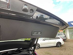 Volvo  Ultimate Recharge Pure Electric 2WD