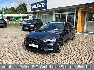 Volvo  T6 Plus Dark Recharge Plug-In Hybrid AWD