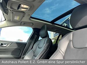 Volvo  T6 Plus Dark Recharge Plug-In Hybrid AWD