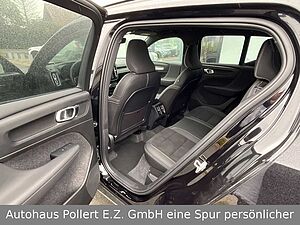 Volvo  B4 Plus Black Edition 2WD