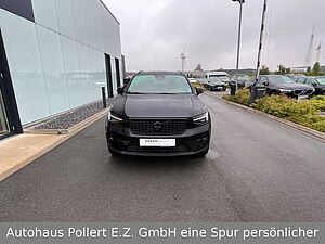 Volvo  B4 Plus Black Edition 2WD