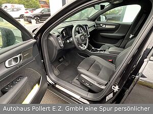 Volvo  B4 Plus Black Edition 2WD