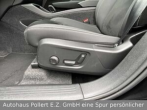 Volvo  B4 Plus Black Edition 2WD