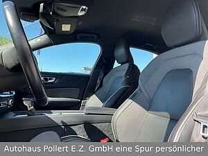 Volvo  B4 AWD Plus