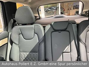 Volvo  Ultra Bright AWD