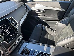 Volvo  B5 AWD R Design