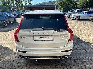 Volvo  B5 AWD R Design