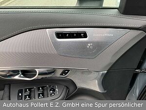 Volvo  R Design Recharge Plug-In Hybrid AWD