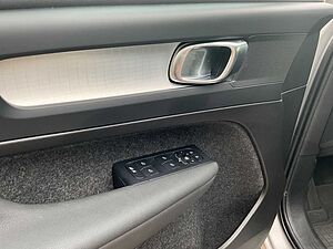 Volvo  Core 2WD