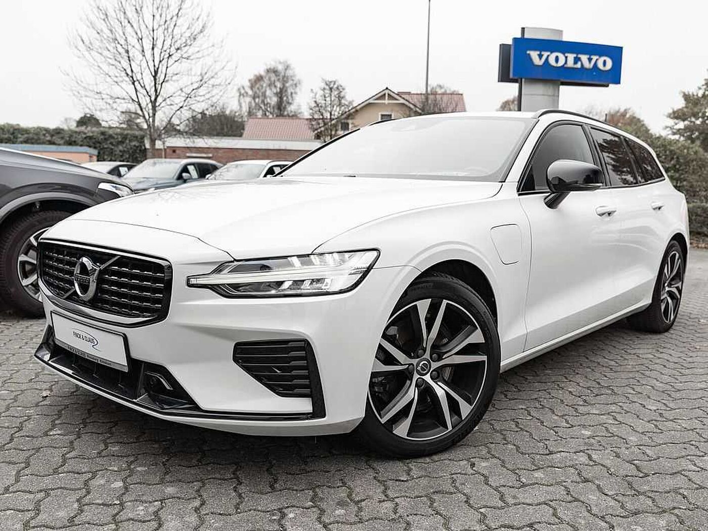 Volvo  Recharge T6 AWD R-Design Expression