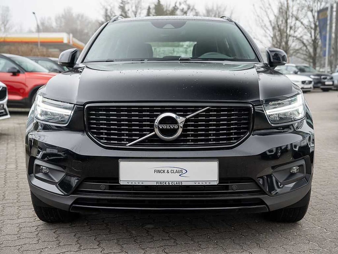 Volvo  D3 FWD R-Design