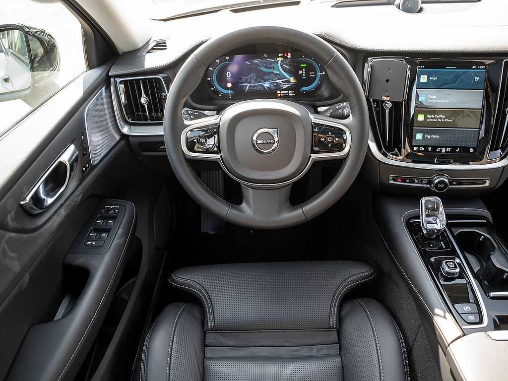 Volvo  T8 AWD Ultimate Dark