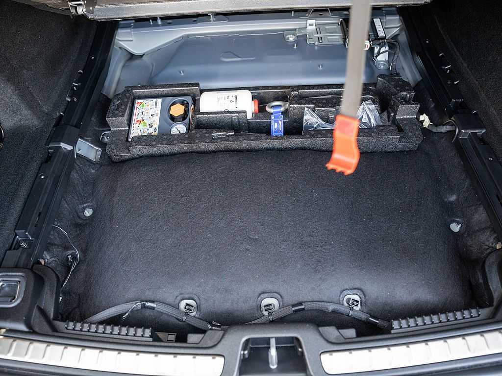 Volvo  T8 AWD Ultimate Dark