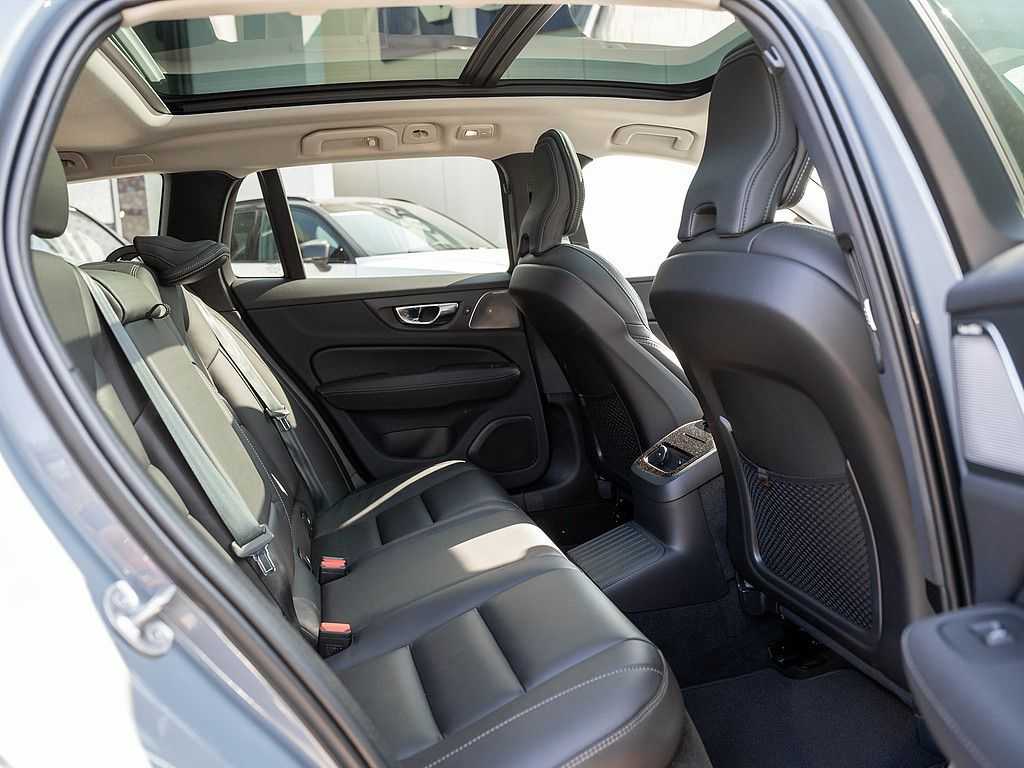 Volvo  T8 AWD Ultimate Dark