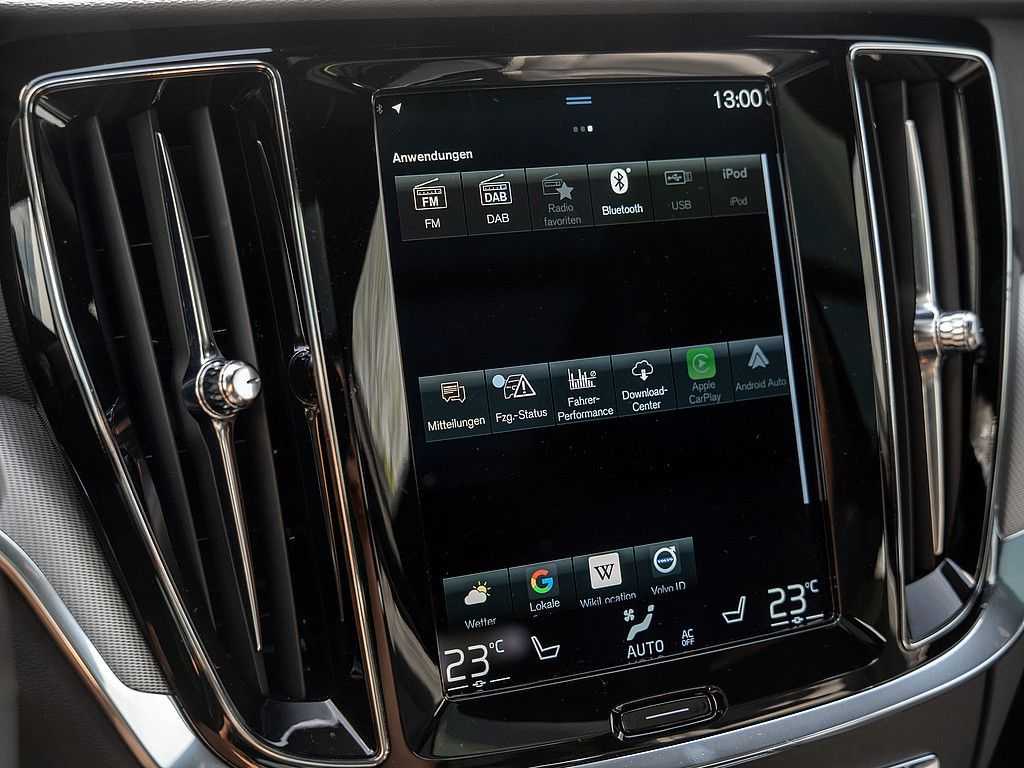 Volvo  T6 Plus Dark Recharge