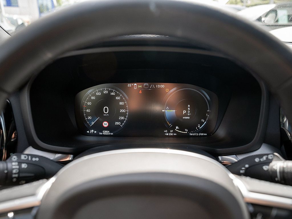 Volvo  T6 Plus Dark Recharge