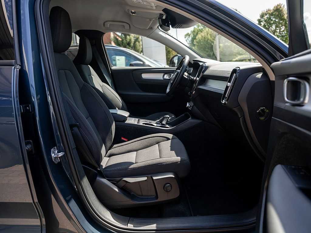 Volvo  T3 Momentum Pro