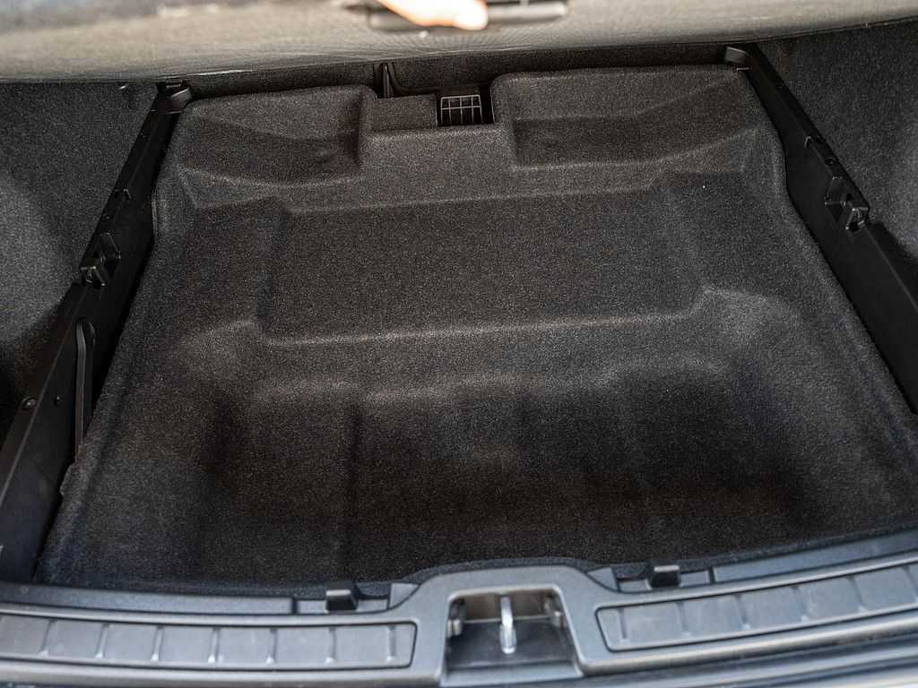 Volvo  T3 Momentum Pro