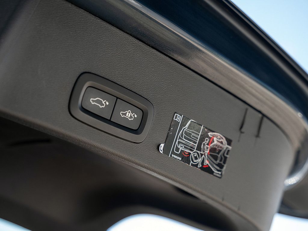 Volvo  T3 Momentum Pro