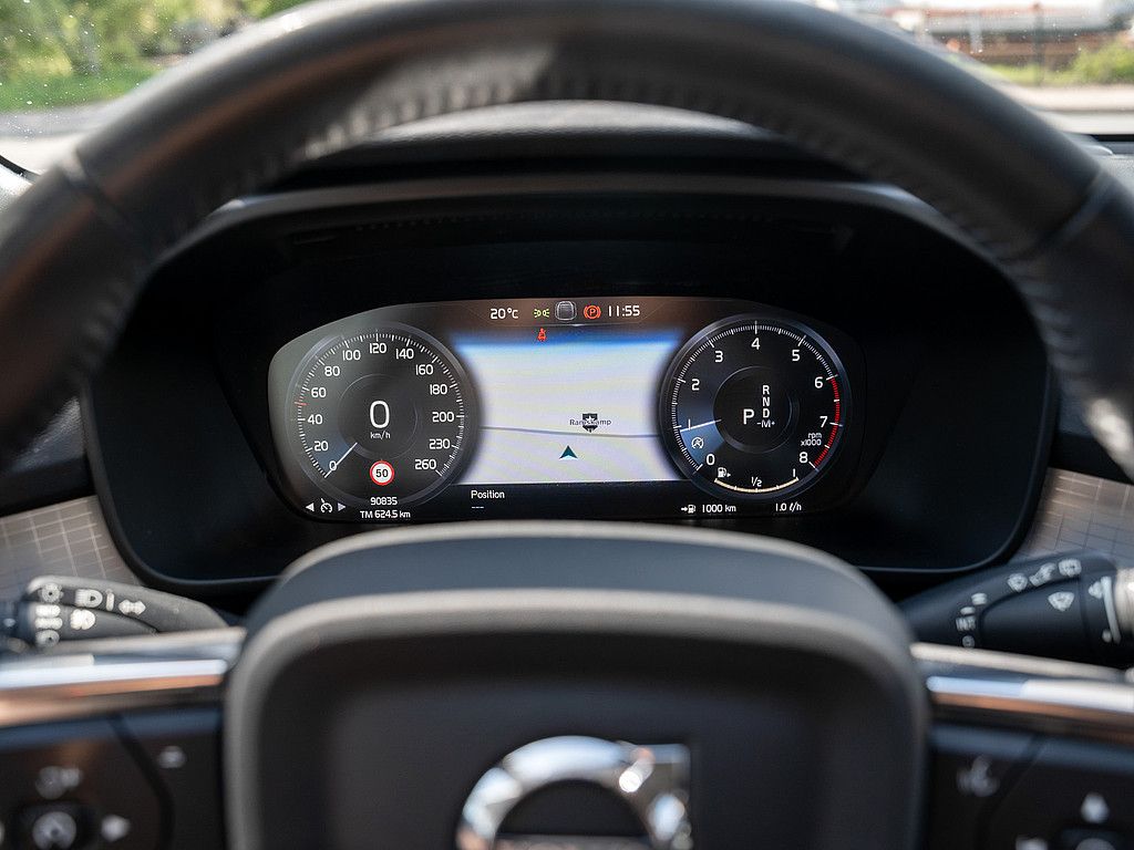 Volvo  T3 Momentum Pro