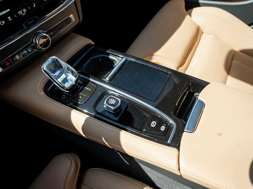 Volvo  T6 AWD Recharge Inscription *großer Akku*