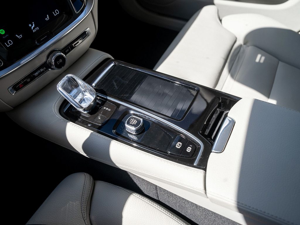 Volvo  T8 Plus Bright Recharge