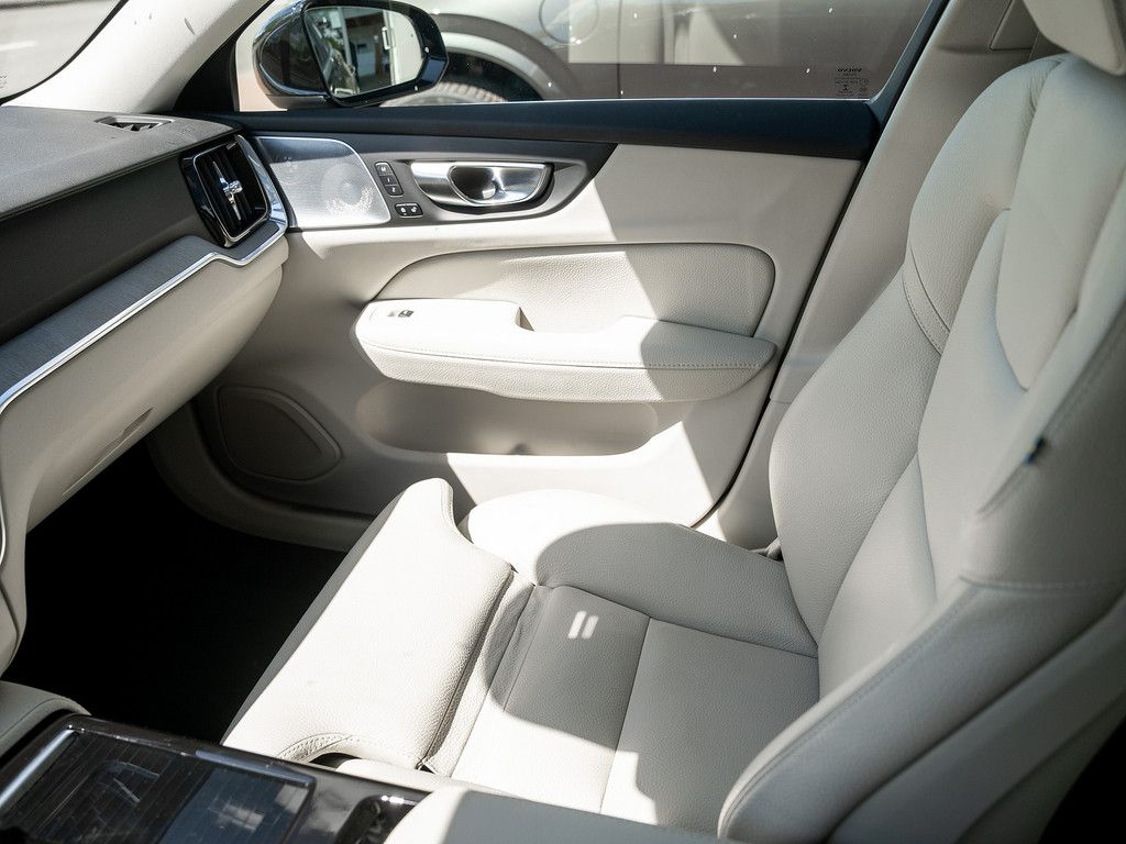 Volvo  T8 Plus Bright Recharge