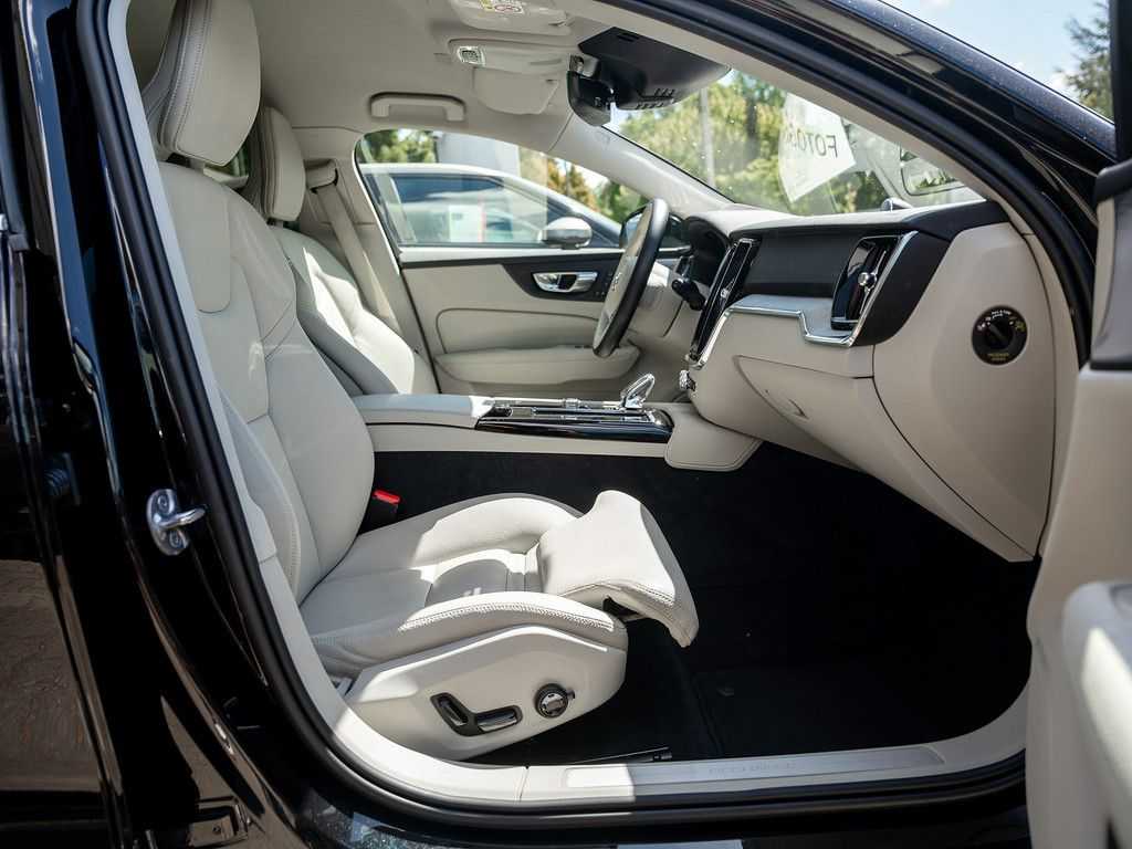Volvo  T8 Plus Bright Recharge